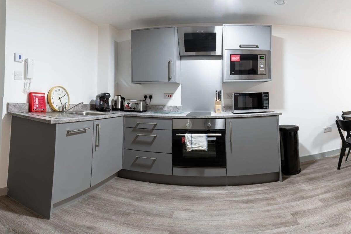 Contemporary 1 Bed Apartment In Central Liverpool Buitenkant foto